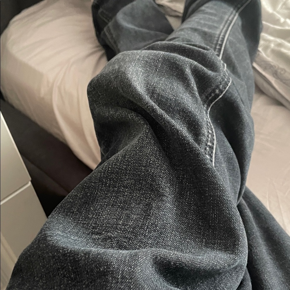 Men's Relaxed Fit Black Jeans